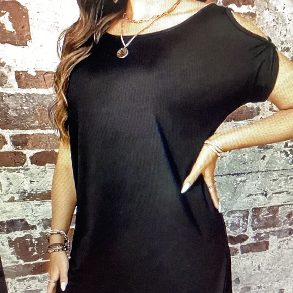 COLD SHOULDER CUT FRINGE MIDI DRESS (Size= 2XL) - Picture 2 of 10